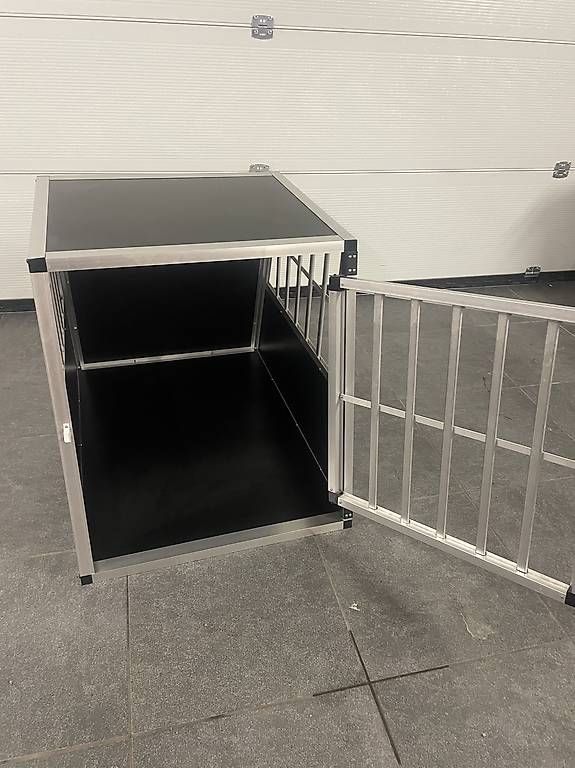 Gabbie, trasporto & Sicurezza: Auto Hundebox  – Usato da Stettfurt venduto da soeins 3