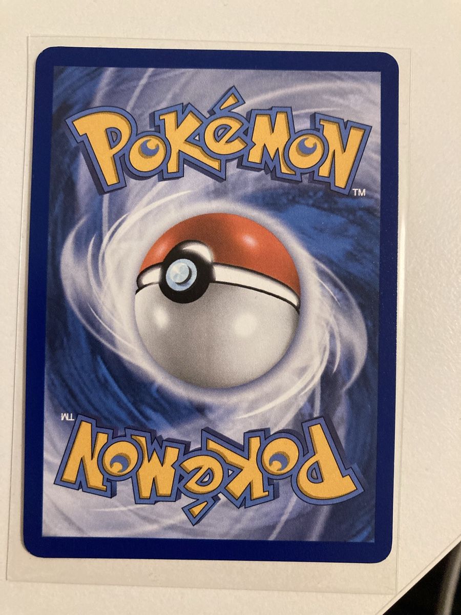 Pokémon Carte collezionabili: Pikachu 045/128 EN 30th 23/30 – Nuovo (secondo la descrizione) da Wohlen AG venduto da Liridon22 1