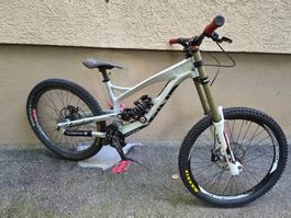 DH bike - YT Industries Tues 2.0 - 2014 - Size M