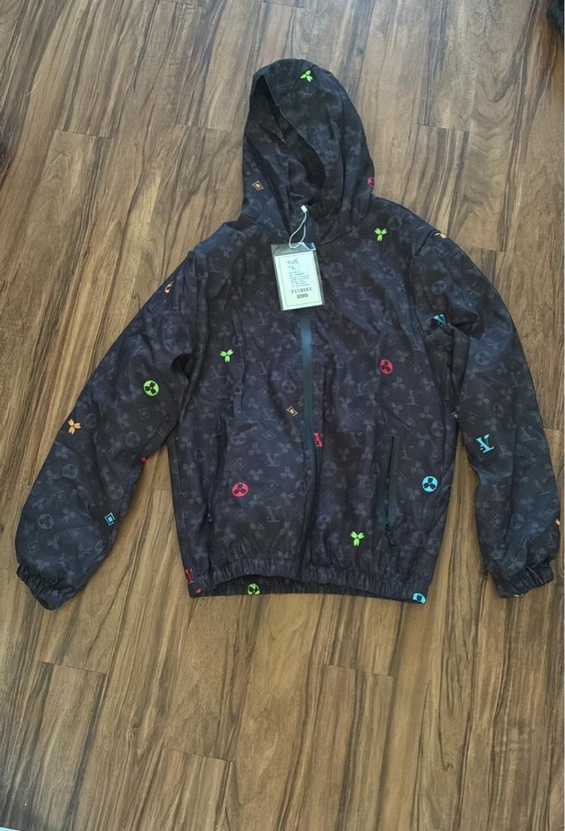 Jacken: LV Windbreaker – Neu und originalverpackt aus Chur von sil_v7n6 1