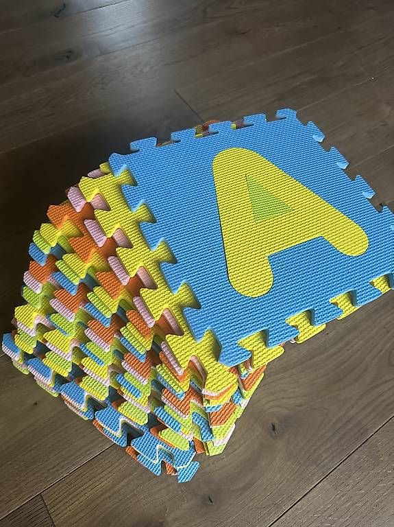 Spielmatte: Tapis puzzle Alphabet – Gebraucht aus Wettingen von Violete01 1