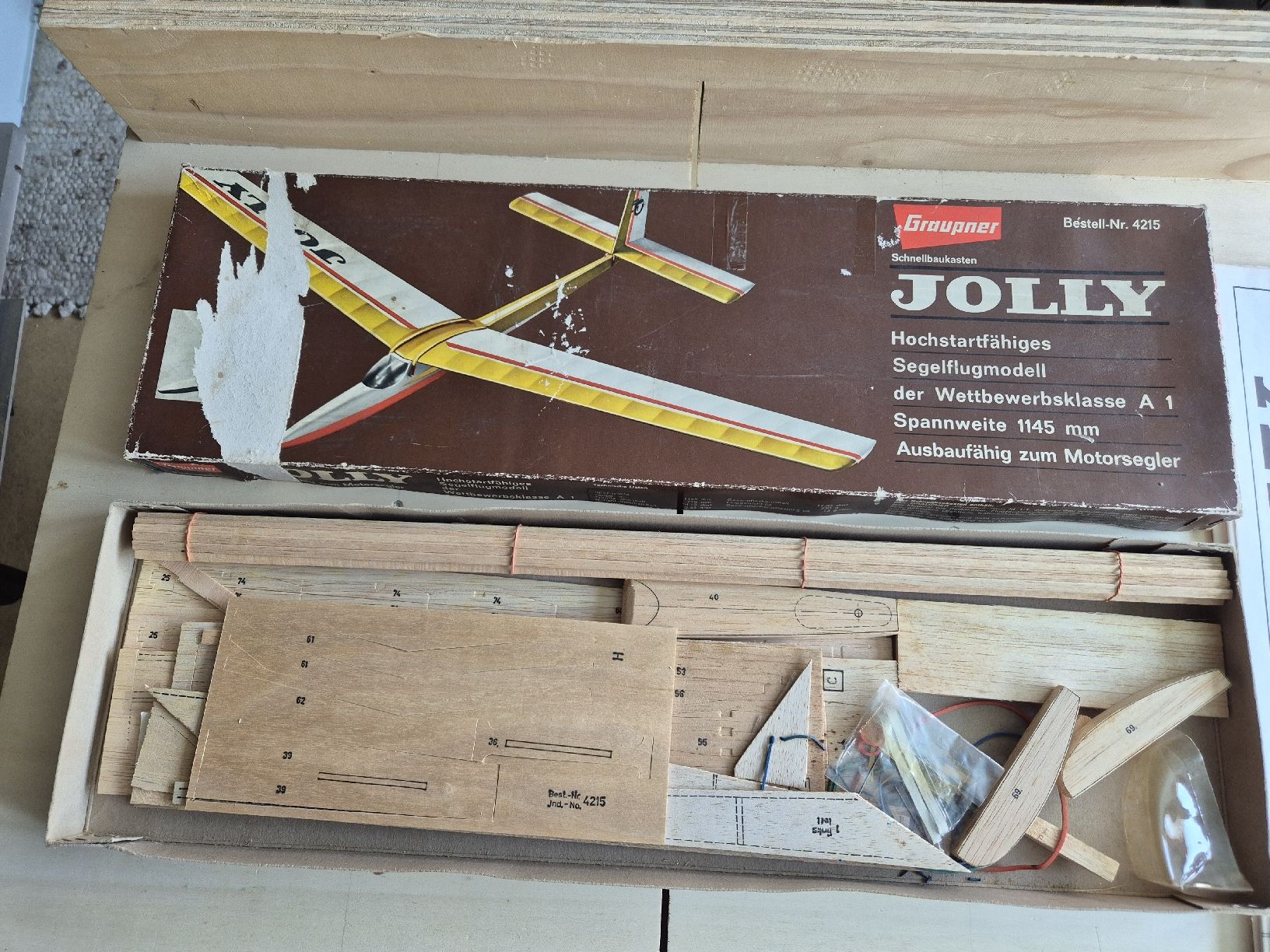 Modellbausätze & Standmodelle: Jolly von Graupner – Gebraucht aus Wattenwil von hps_z6w9 1