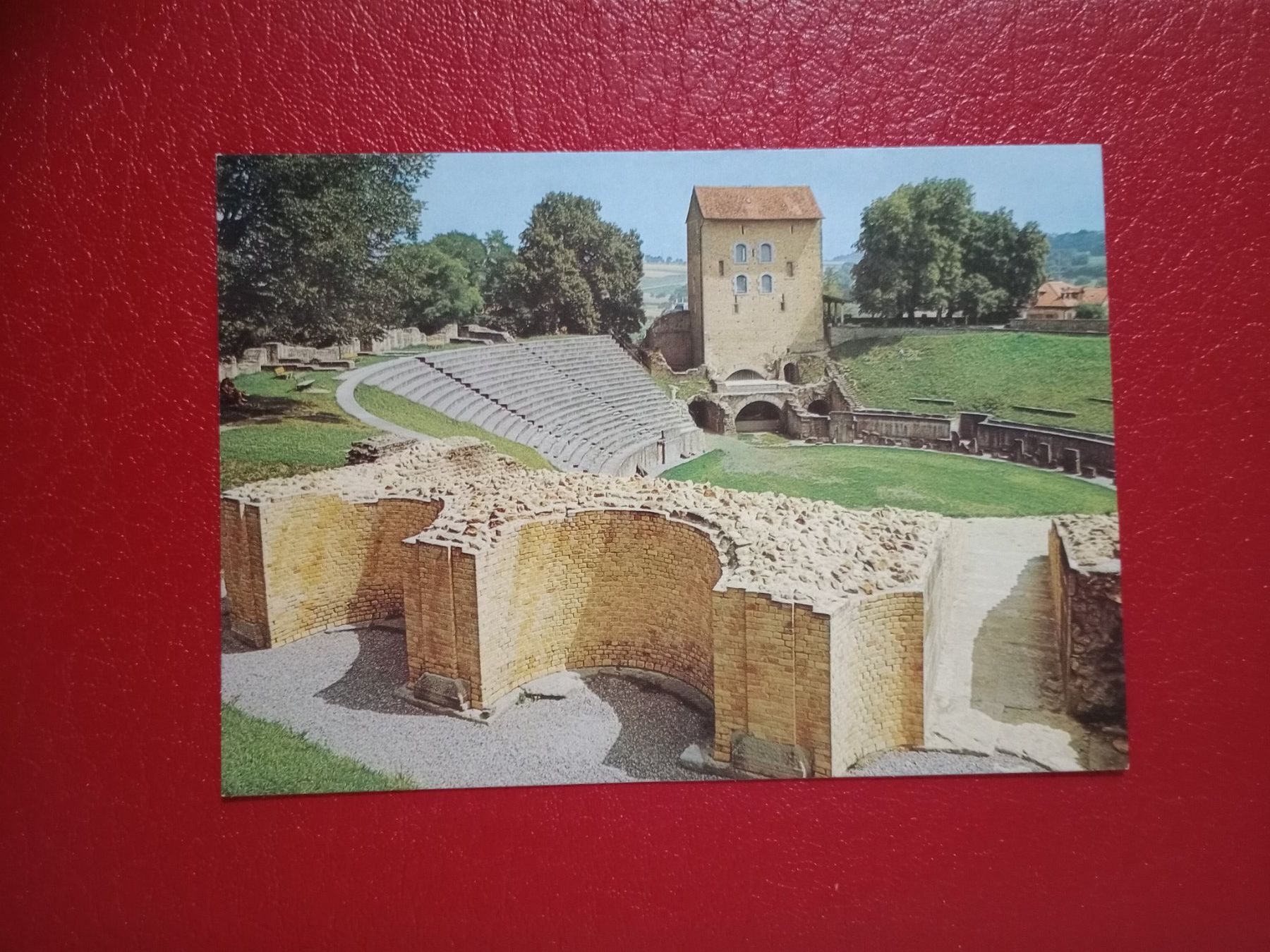 Ansichtskarten: Avenches Amphitheater – Gebraucht aus Küttigen von Melisch1000
