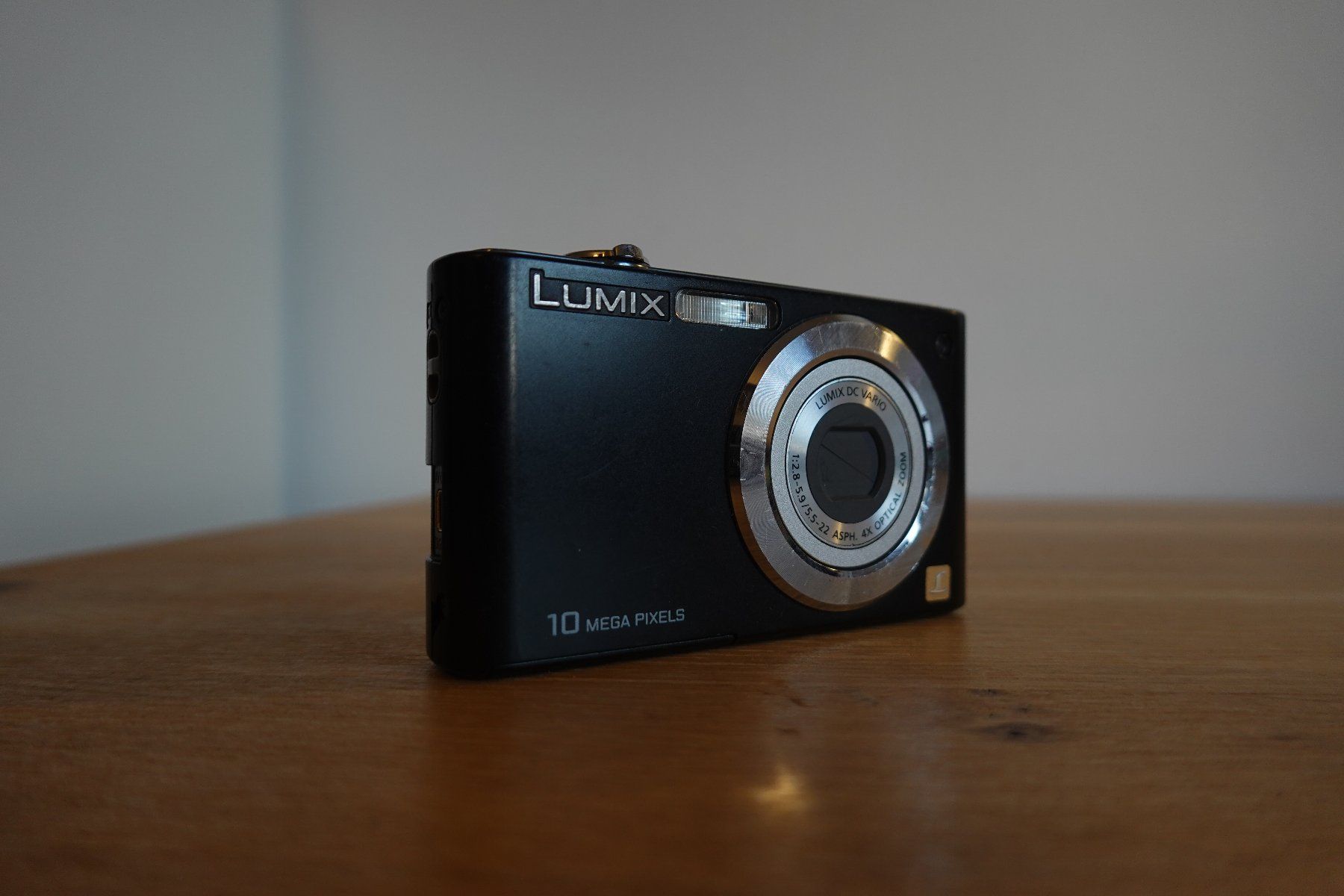 Panasonic Appareil photo: Lumix DMC-FS42 - Schwarz – D'occasion à Fribourg par mar_9vlt