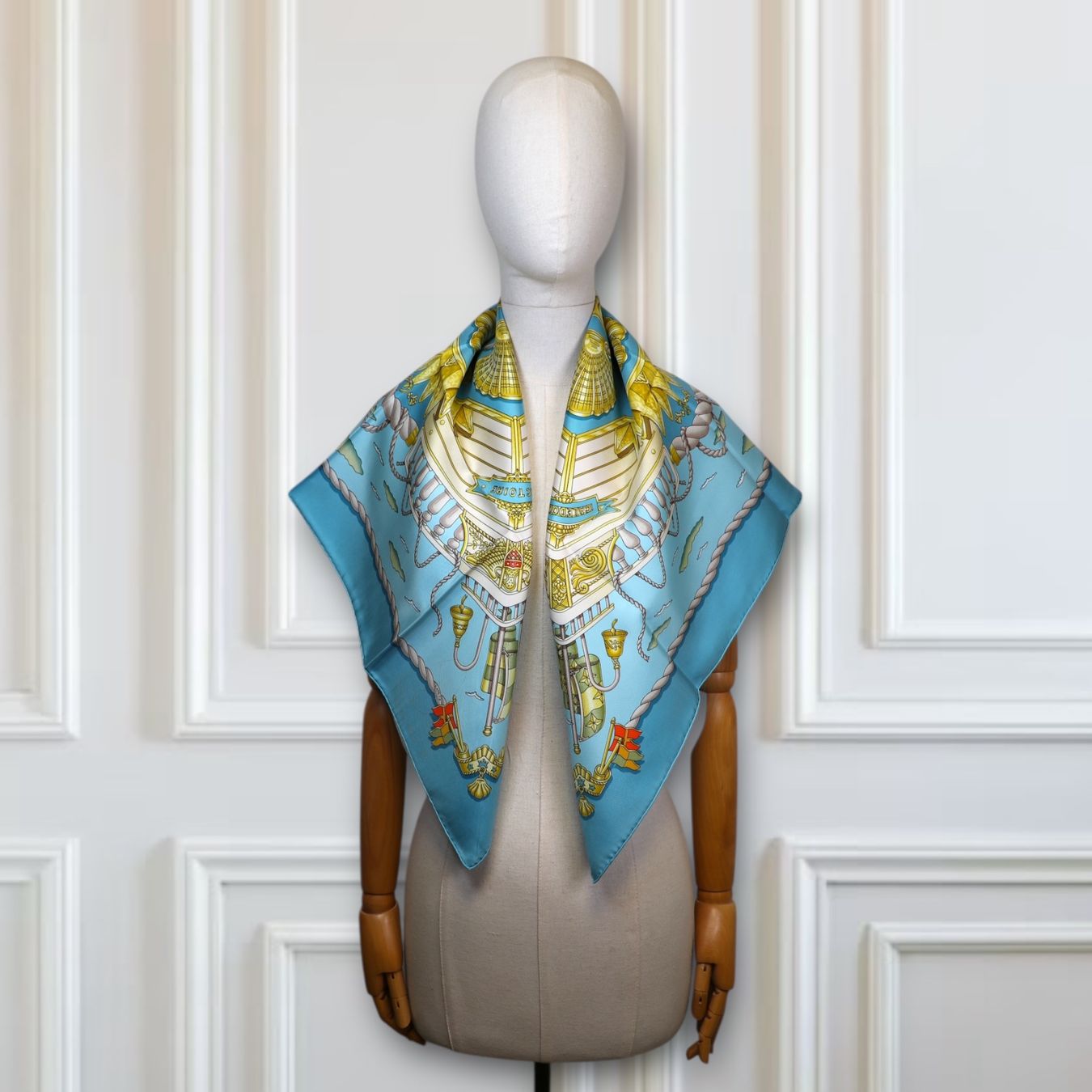 Hermès Foulard & Sciarpe: Hermès Carré "Railing" blau – Usato da Binningen venduto da Designerlabels 1