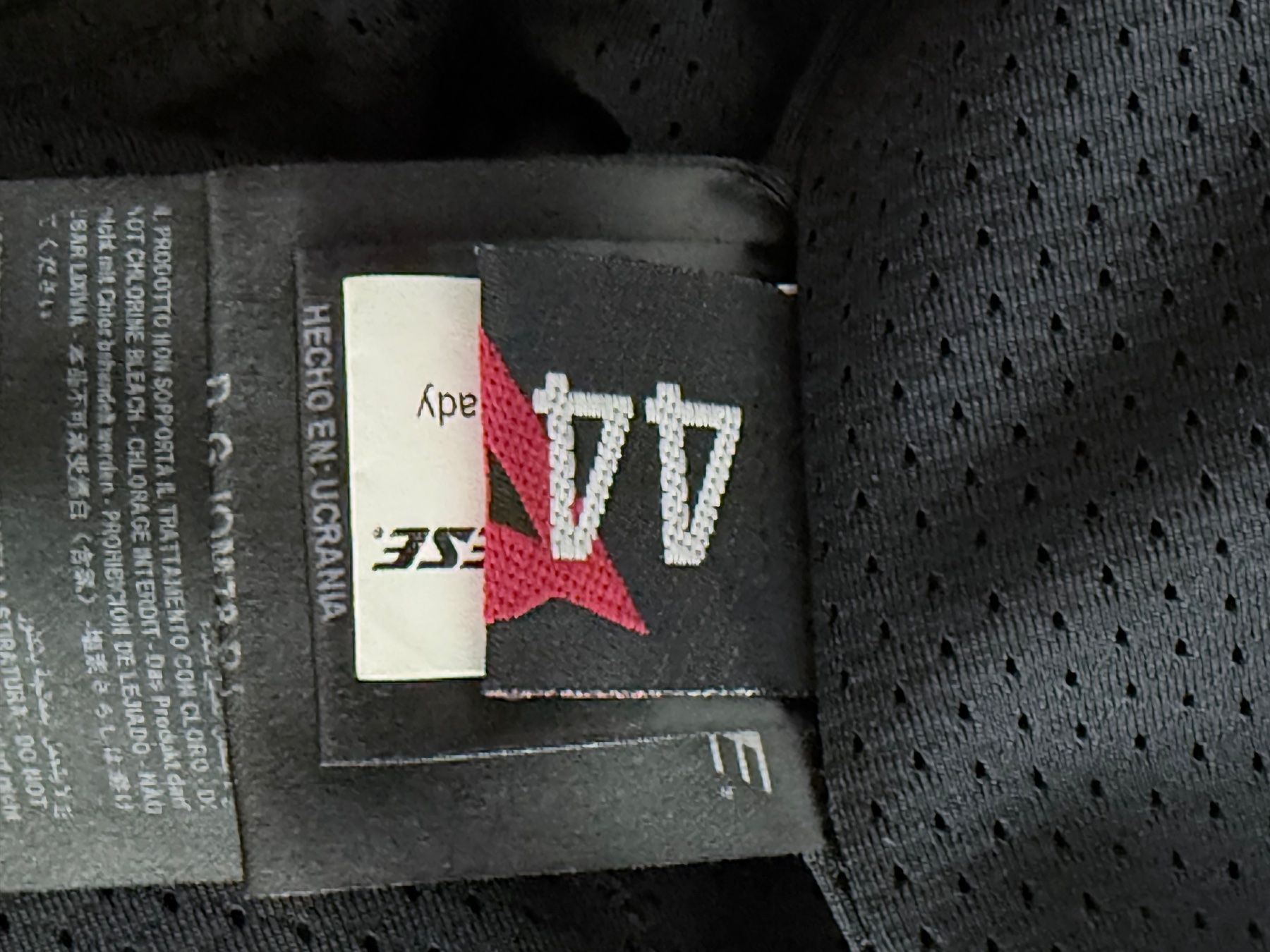 Dainese Giacche: Blouson Cuir DUCATI IOM 78C1 – Usato da Vésenaz venduto da Henri69 4