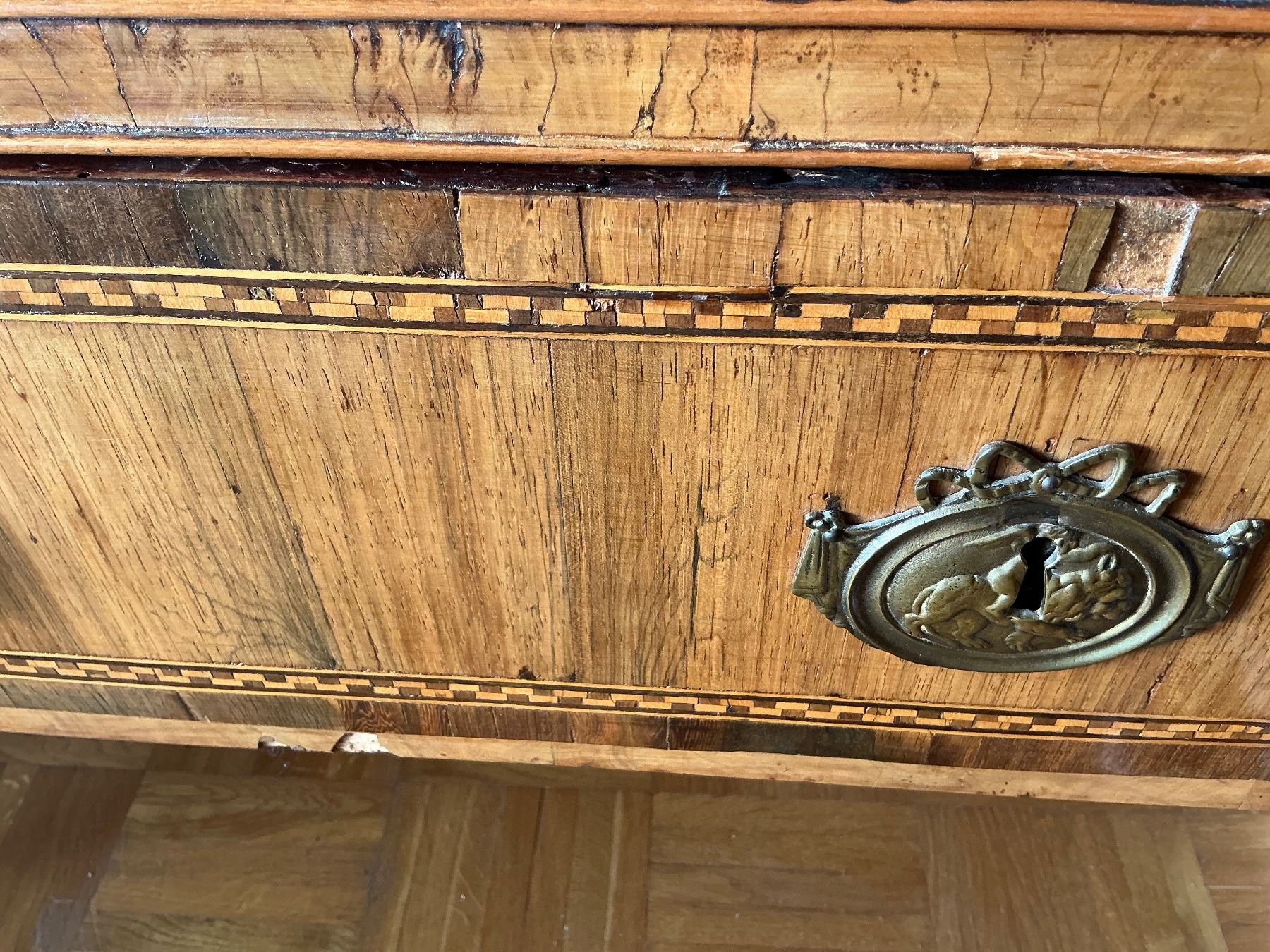 Cassettiere: commode Louis XVI – Usato da Aubonne venduto da anisa75017 3