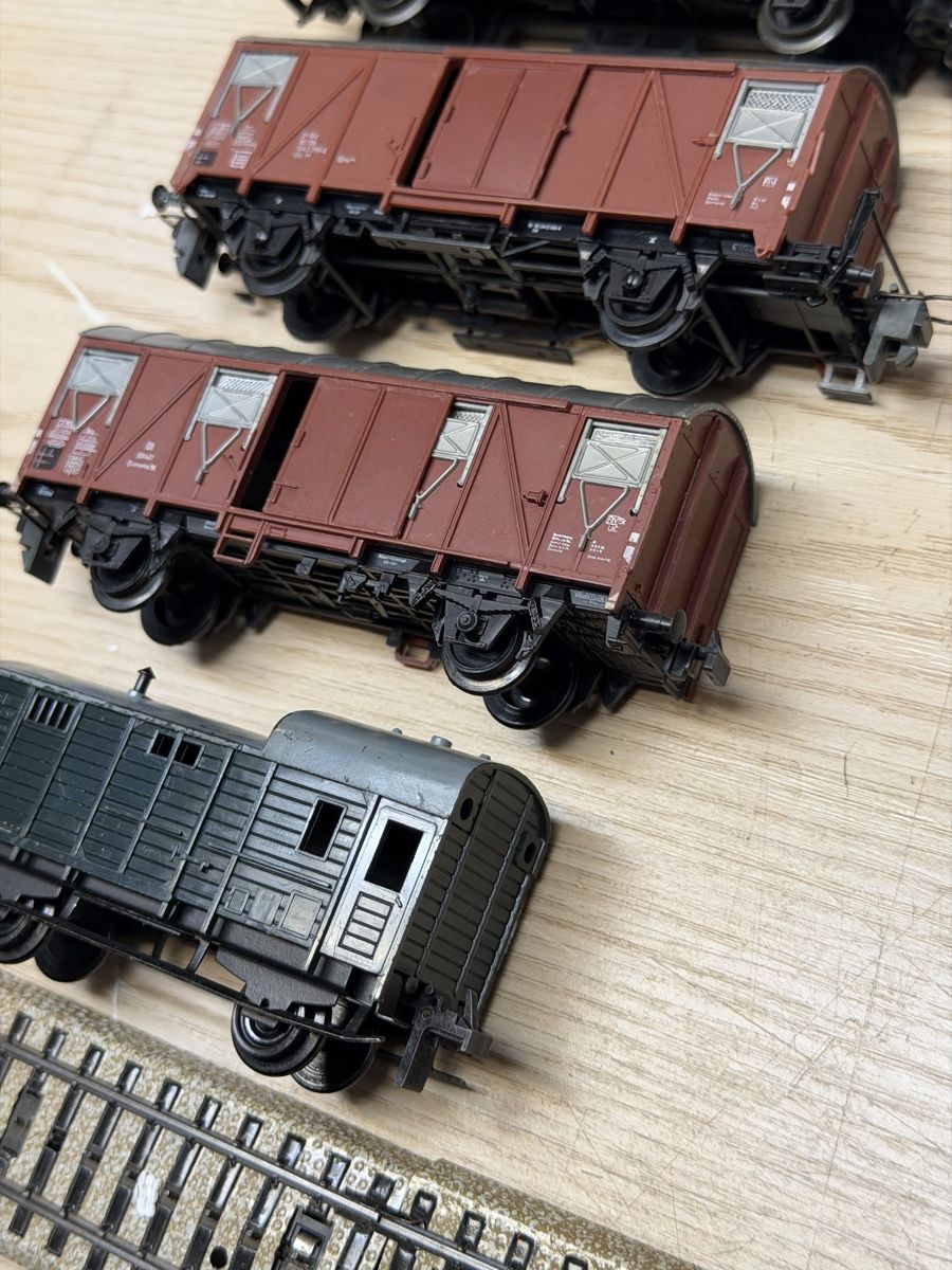 Modelleisenbahnen: Güterwagen HO 6 Stuck  – Gebraucht aus Herzogenbuchsee von ioa_zcm6 6