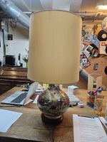 Tischlampe Keramik bemalt mit Vogelmotiv guter Zustand (D1)