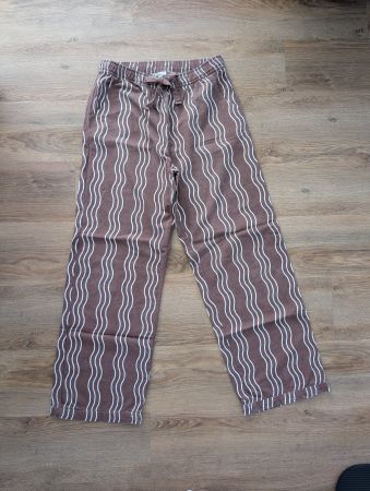 TBCo sommerliche Hose braun mit Wellenmuster Gr. M