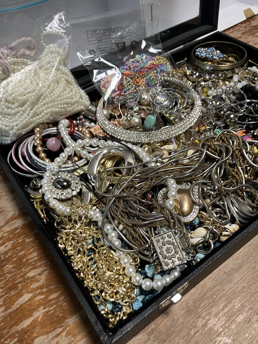 Sonstiger Schmuck: Modeschmuck Sammlung / Lot / Konvolut – Defekt aus Oberuzwil von Paga77 2