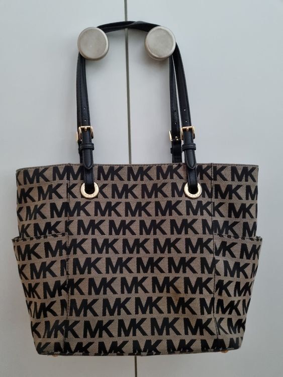Michael Kors Taschen für Damen: Michael Kors Handtasche – Gebraucht aus Neuenegg von ChKa84 3
