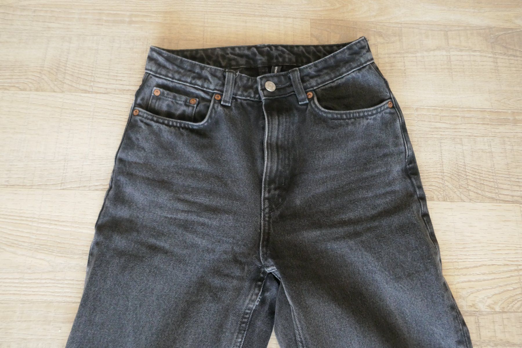 Weekday Jeans: Jeans Weekday Gr. 25/30, schwarz – Usato da Port venduto da uzuku 3