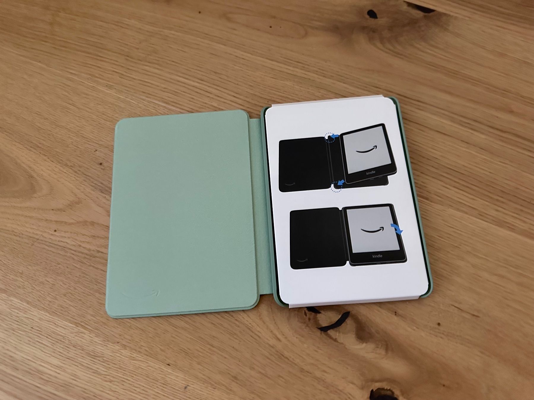 Covers & Borse: Kindle 11. Generation Stoff Cover mint neuwertig – Nuovo (secondo la descrizione) da Winterthur venduto da Fishriver 2