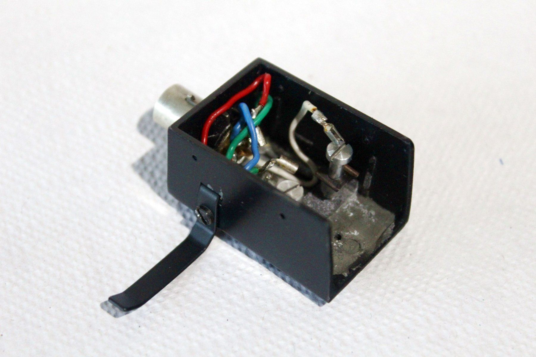 EMT Giradischi: EMT - Headshell mit klassischem EMT/Ortofon - Anschluss – Usato da Bern venduto da kultiges 5