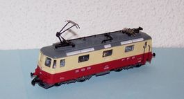 Jouef H0 885:7 TEE Re 4/4 Ellok SBB, Dépot Basel, OVP