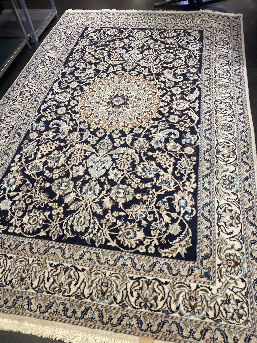 Tappeti: Original Perser Teppich Nain mit Seide  – Usato da Männedorf venduto da Adamiat 4