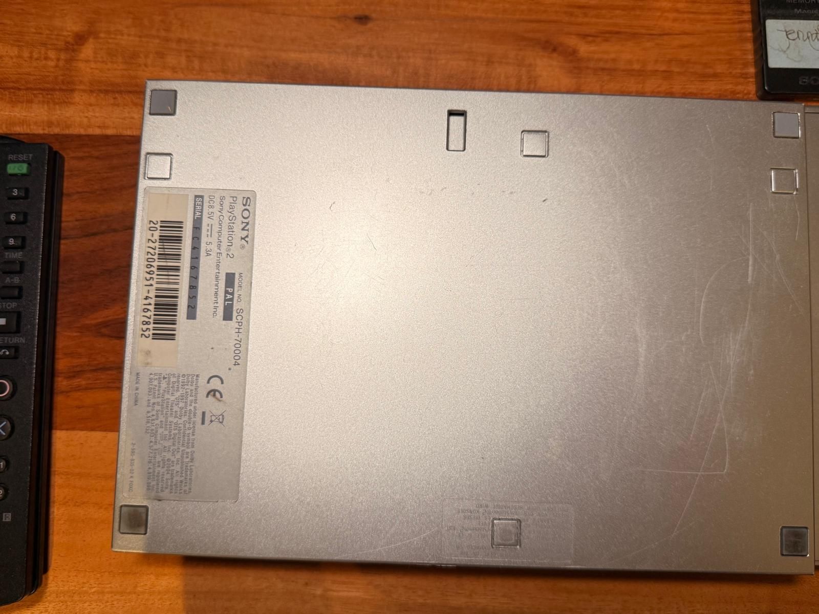 Sony Consoles: PS2 Slim Silber – D'occasion à Neuhausen par sou_t9p8 3