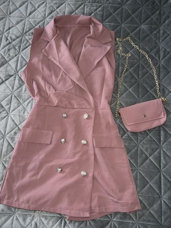 Jumpsuit mit passender Tasche