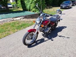 Kawasaki Eliminator 125 Motorrad guter Zustand Farbe Rot