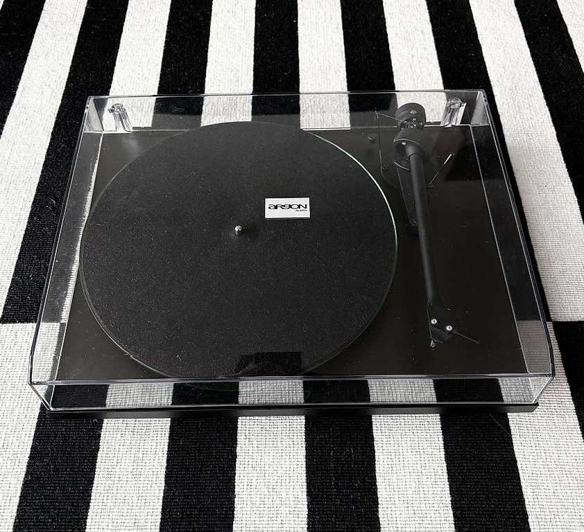 Giradischi: ARGON-AUDIO Plattenspieler Modell TT-2 USB – Usato da Adligenswil venduto da Johnsepia