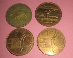 4x Medaillen Porsche Konstruktion 76,77,79,79