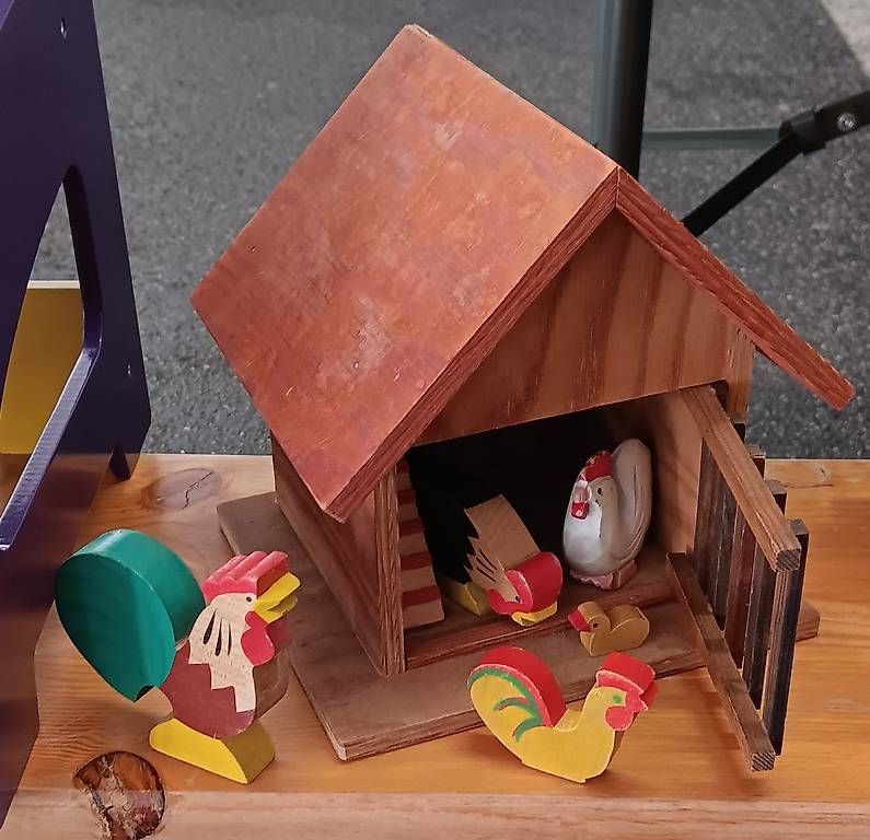 Käfige, Transport & Sicherheit: Holz Hühnerstall inkl.Tierli – Gebraucht aus Staufen von mar_wf6r