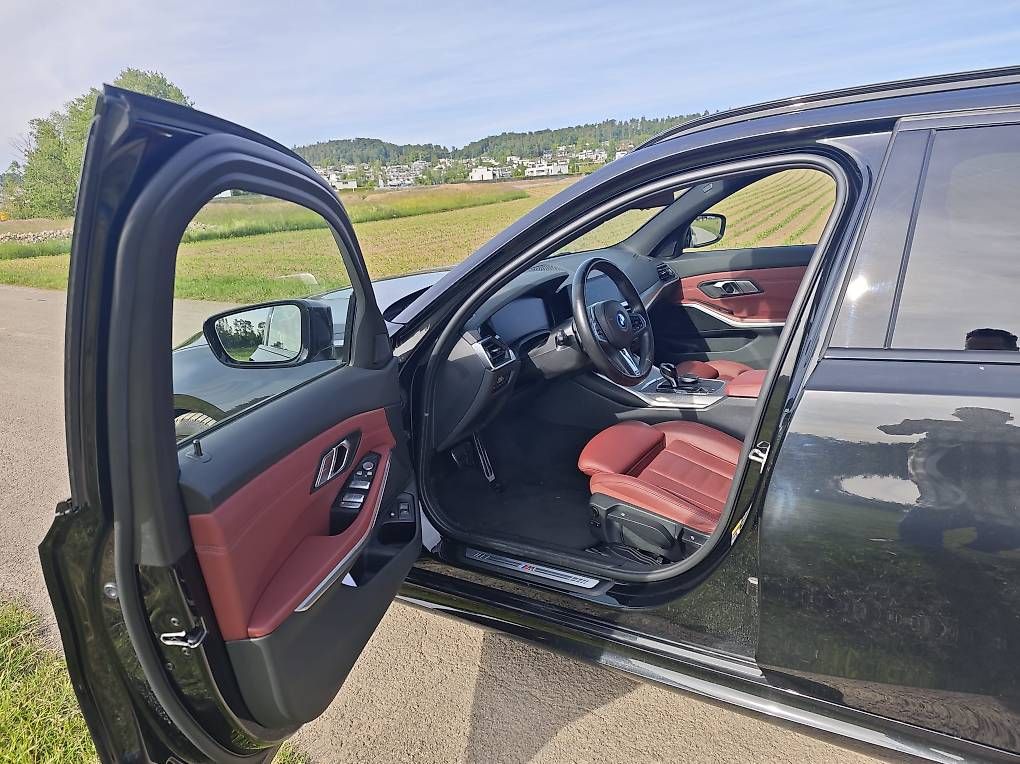 BMW Automobili: BMW 330e xTouring Hybrid M Paket – Usato da Dietlikon venduto da rotshalimar 2