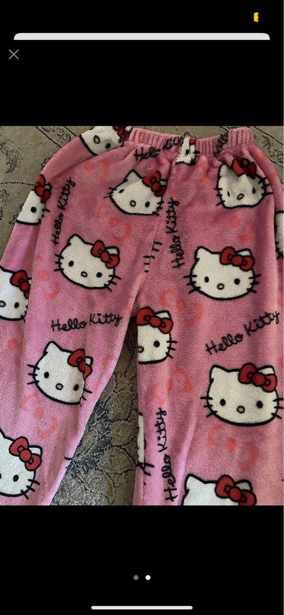 Pantaloni: Hello kitty  Hose – Usato da Därstetten venduto da yas_pb5r 1