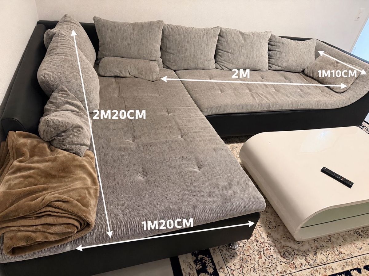 Sofas: Grosse L-Couch / Ecksofe in Grau - gemütlich & geräumig – Gebraucht aus Rothrist von nekifetoshi 1