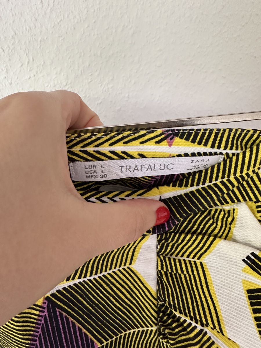 Zara Gonne: Jupe Zara effet Wax – Nuovo (secondo la descrizione) da Genève venduto da Kamill79 4