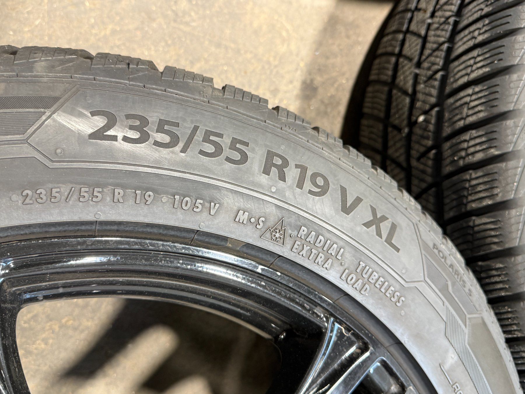 Audi Pneumatici & Ruote complete: Audi SQ5 Winterräder – Usato da Neftenbach venduto da ladu_ 4