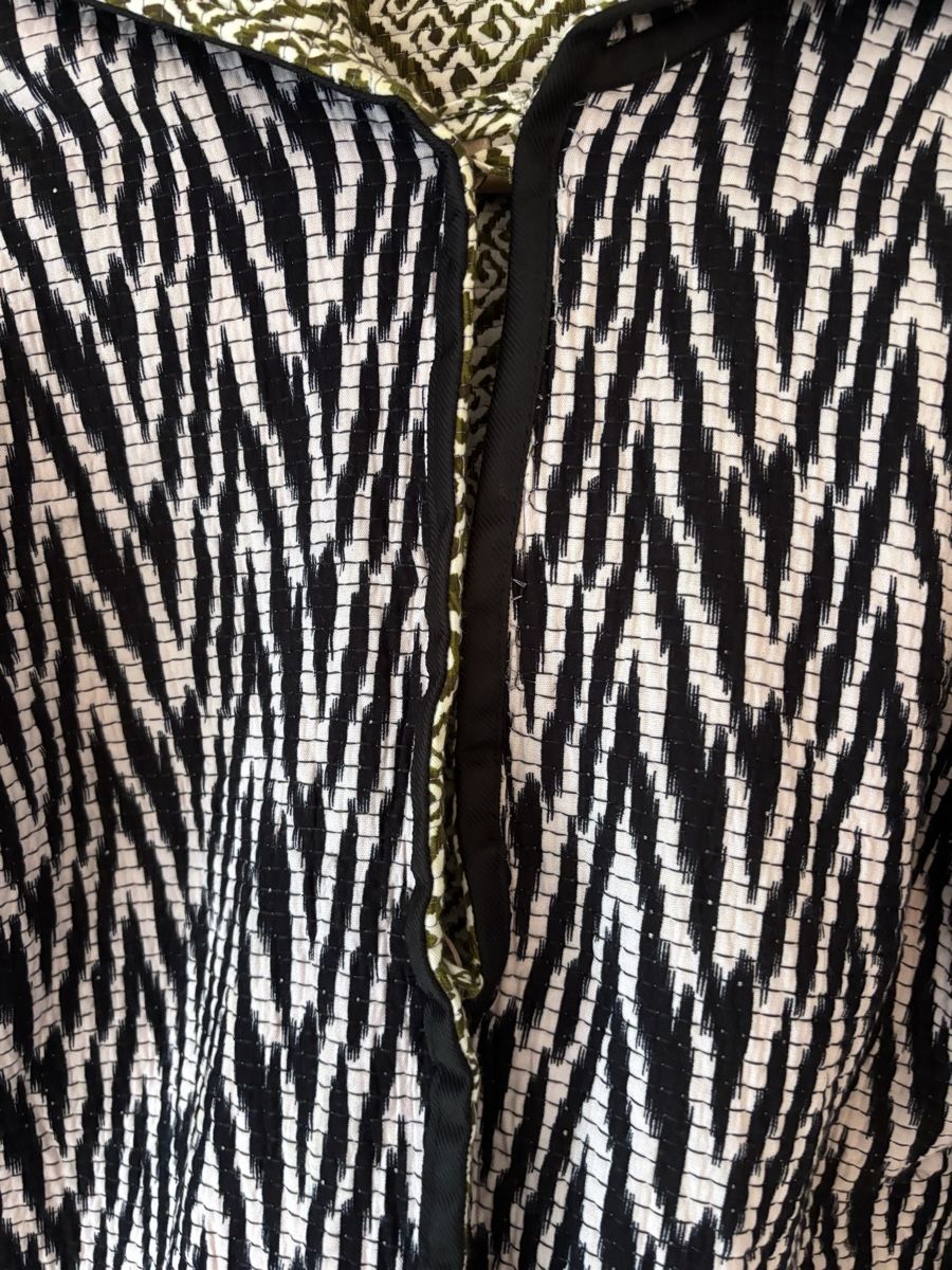 Giacche: Reversible hooded jacket, geometric pattern, size S/M – Usato da Zürich venduto da Grothschild 5