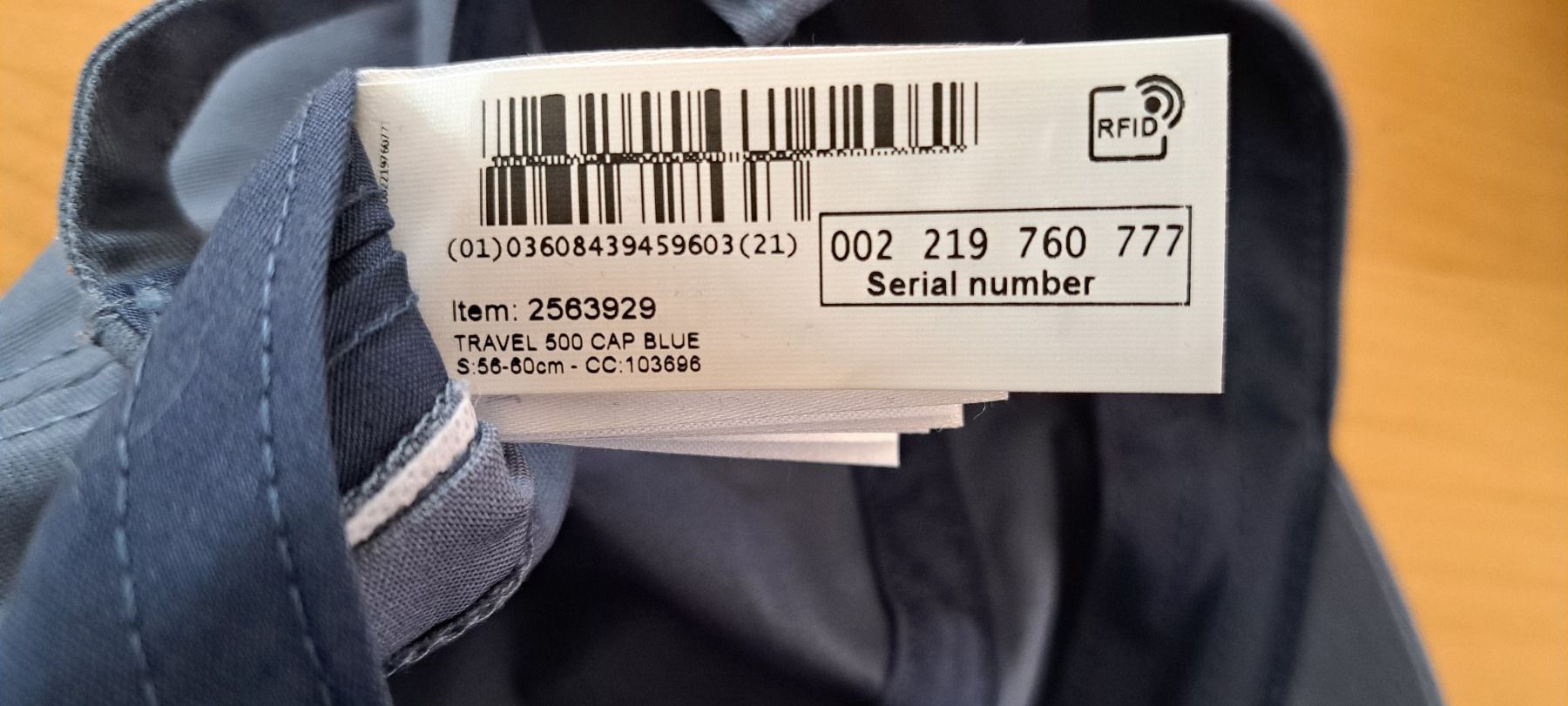 Altro in  Abbigliamento & Accessori: Zwei Caps / Mützen – Nuovo (secondo la descrizione) da Küssnacht am Rigi venduto da AutoVilla 2