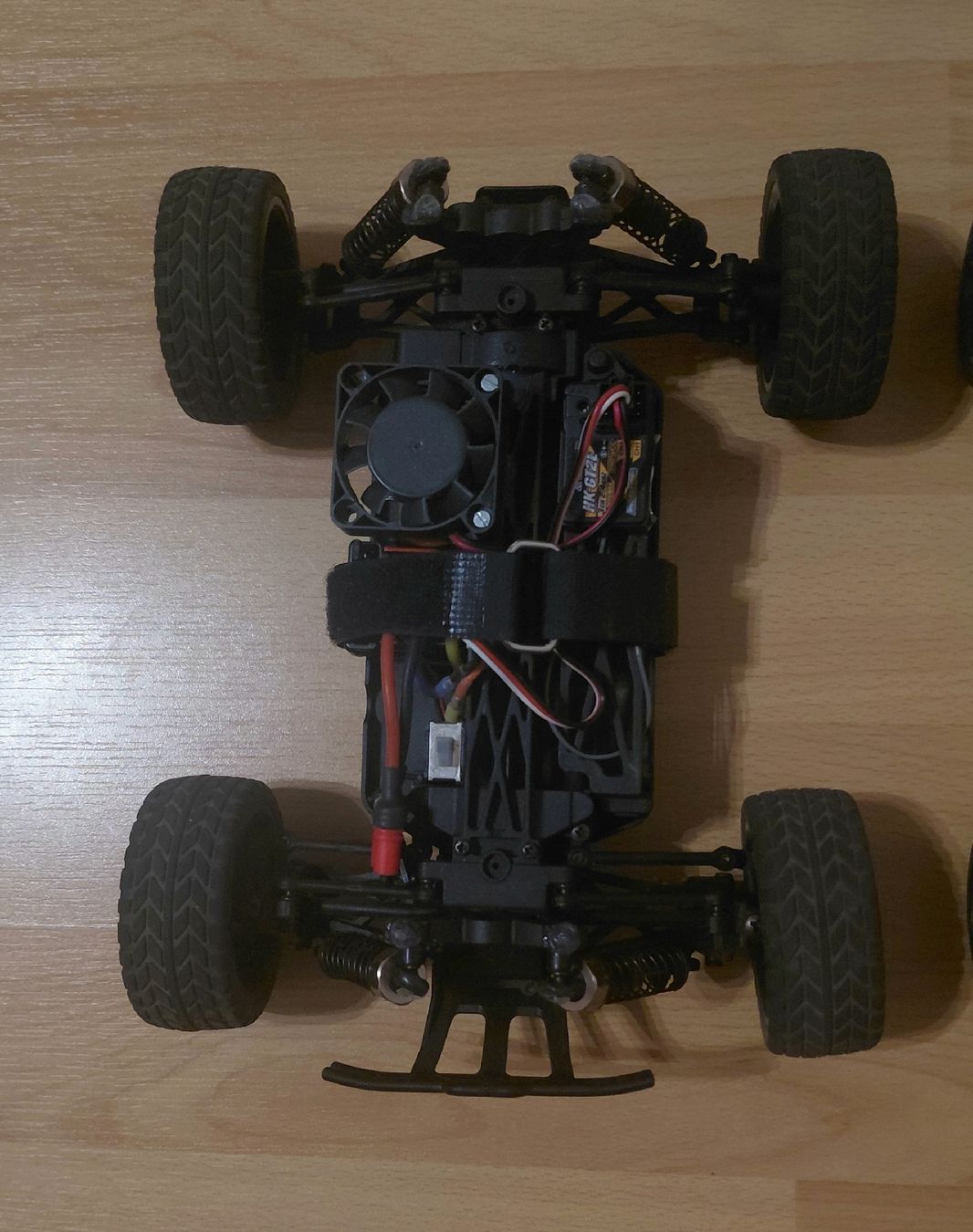 Modellini d'auto: Voiture rc 1:18 – Difettoso da Matran venduto da nat_m8fv 1