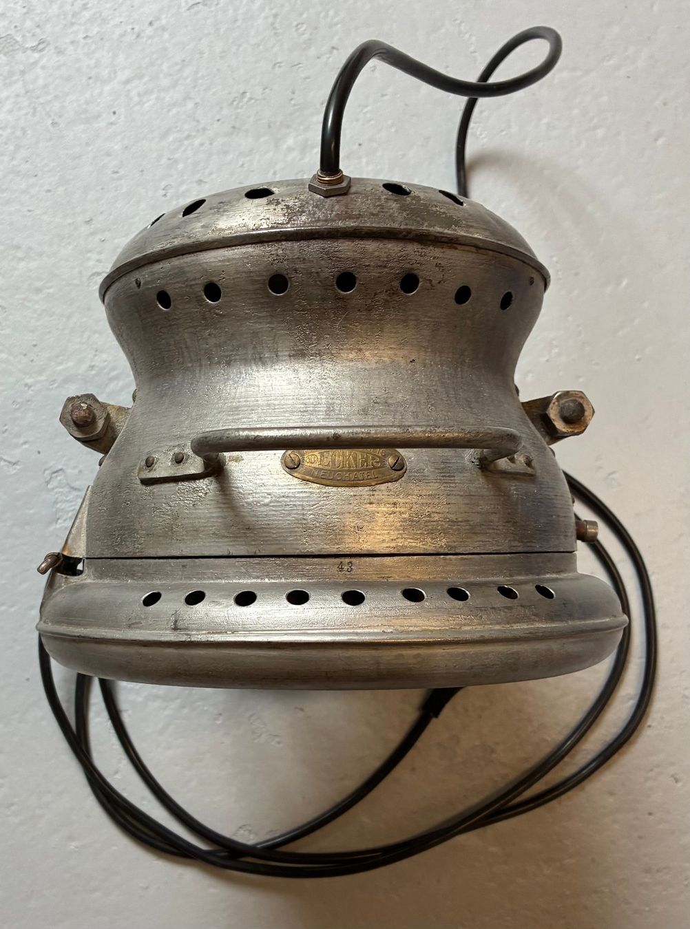 Lampen: Alte Industrielampe Metall Glas – Gebraucht aus Uznach von Kas-Fri 4