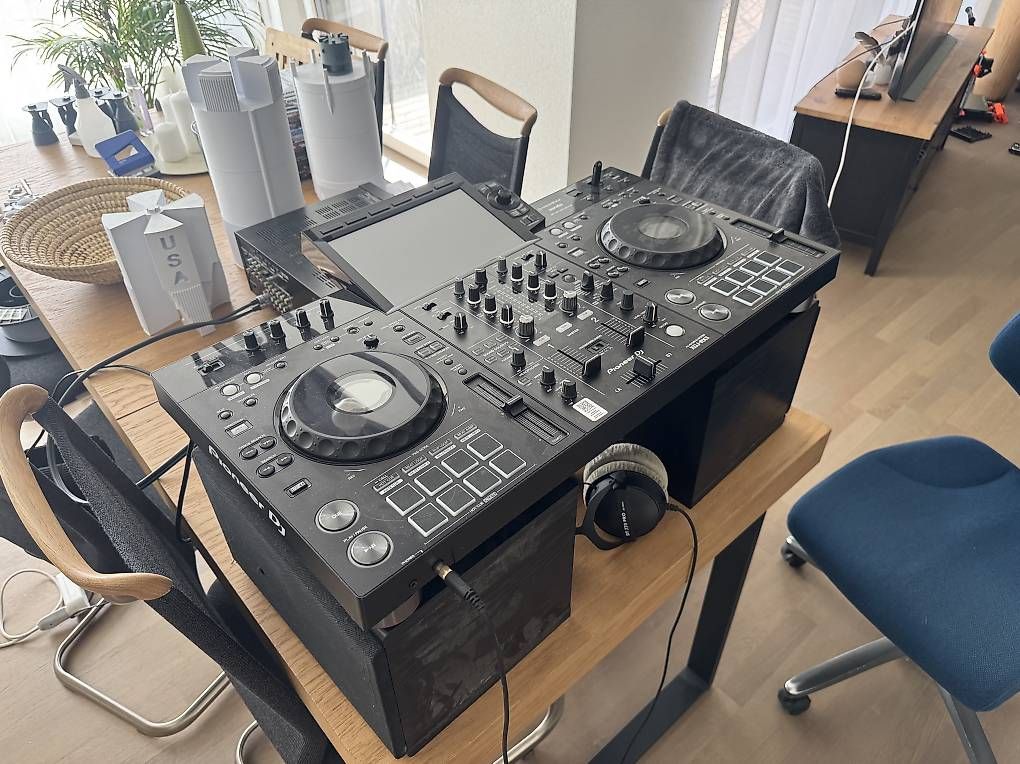 Pioneer Console di mixaggio: Pioneer XDJ RX-3 – Usato da Einsiedeln venduto da luc_c2ld 2
