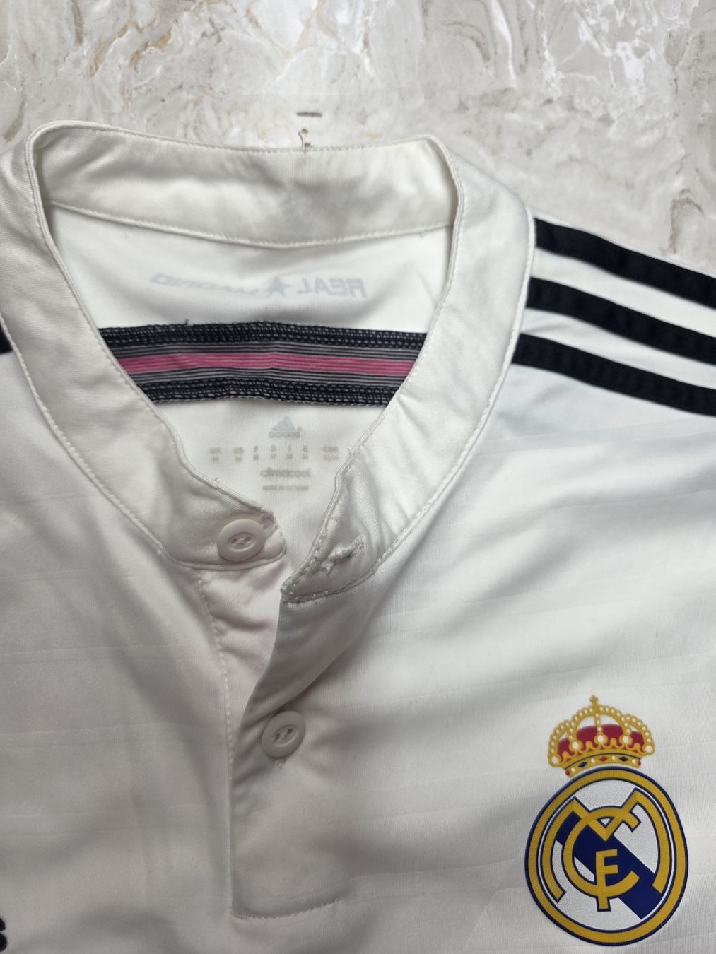 Lotti di vestiti: Fussball Trikot – Usato da Oberentfelden venduto da Ketschap 6