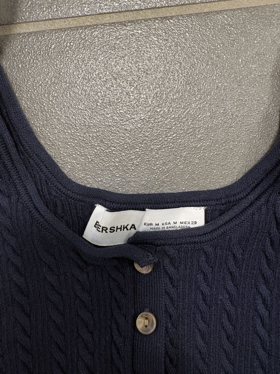 Bershka Top: Bershka Crop Top M – Usato da Rümlang venduto da svent 3