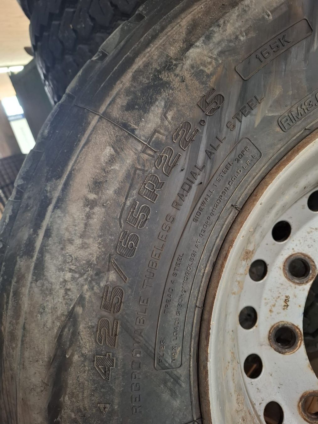 Autocarri: Anhänger Räder – Usato da Obfelden venduto da 62306330 3