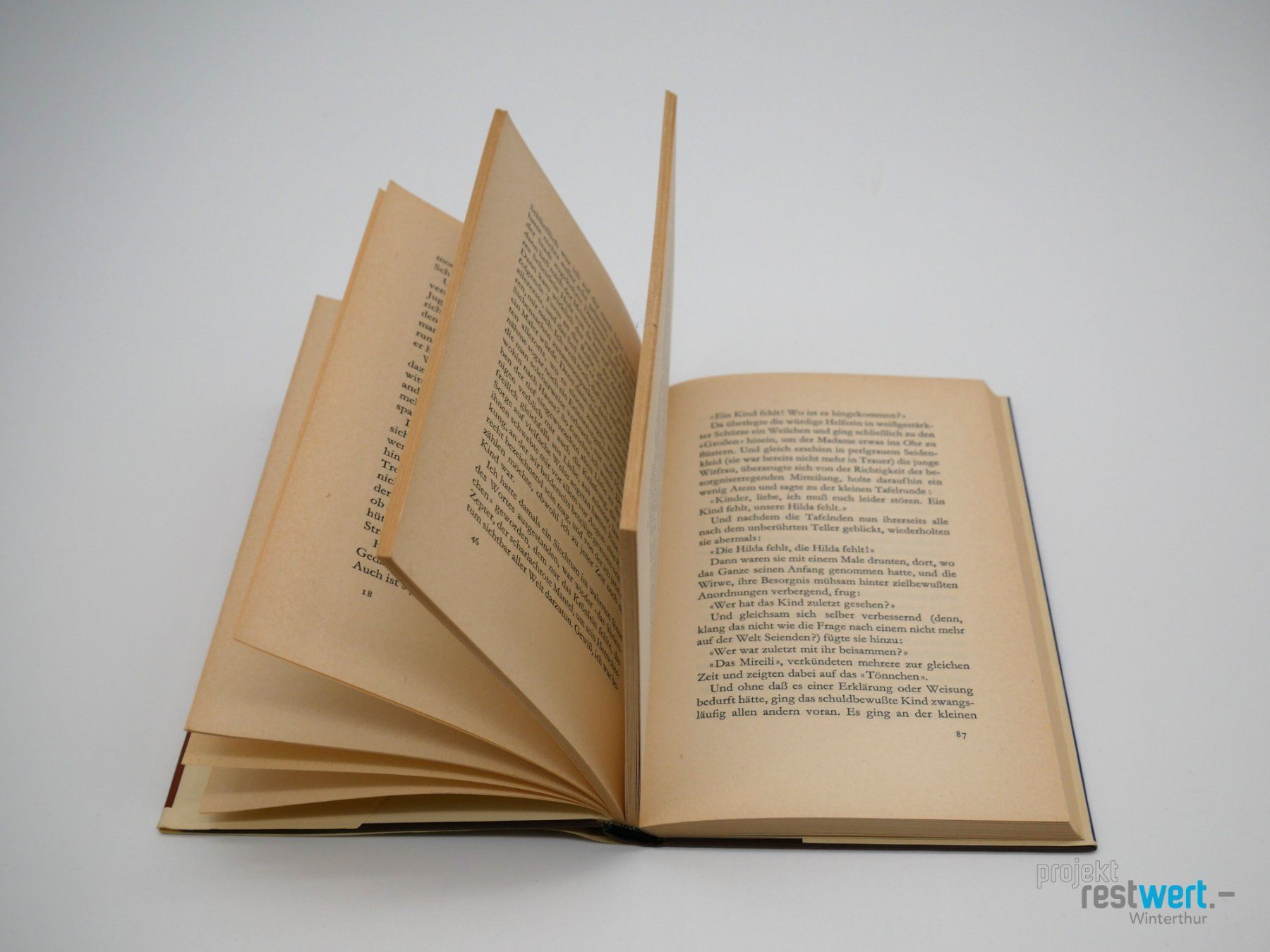 Libri: REGINA ULLMANN - Schwarze Kerze – Usato da Winterthur venduto da Restwert_Winterthur 4