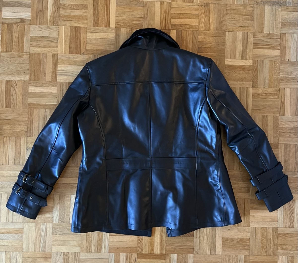 Jacken: Resident Evil 9 Leon S. Kennedy Jacke+ PS5 Game – Neu (gemäss Beschreibung) aus Kirchberg BE von Dragons88 5