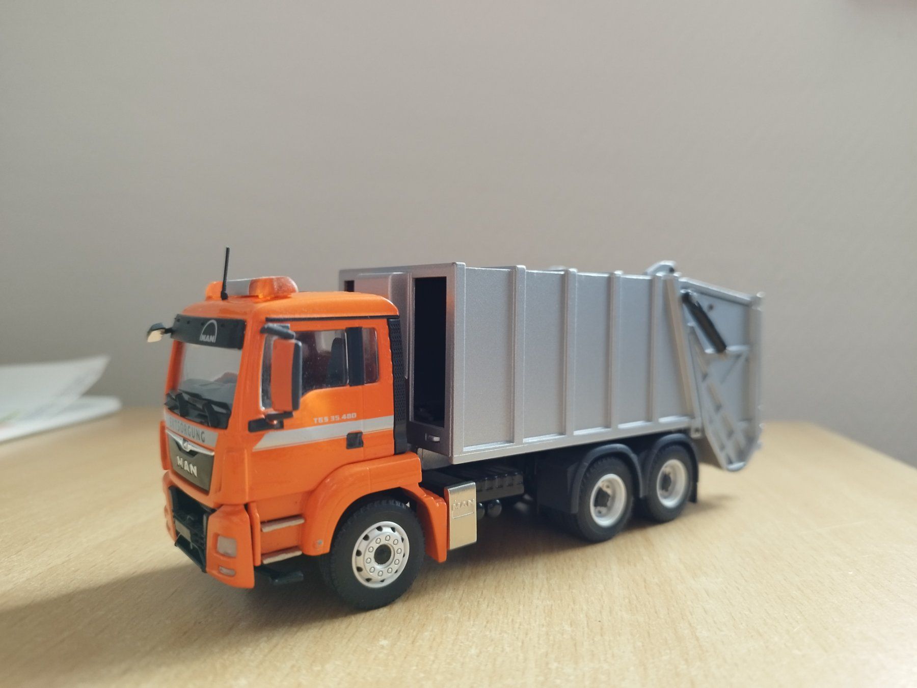 Conrad Kit di modellismo & Modellini statici: Man camion – Nuovo (secondo la descrizione) da Moutier venduto da tomu79 2