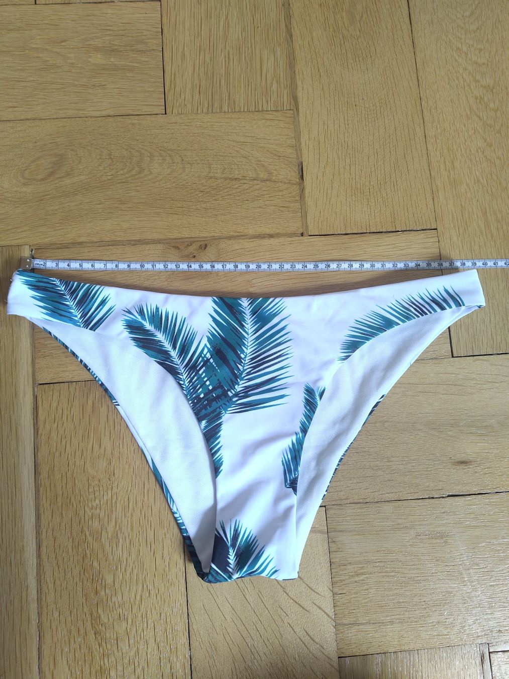 Zaful Costumi da bagno & Bikini: Bikinihose – Usato da Bern venduto da Linii