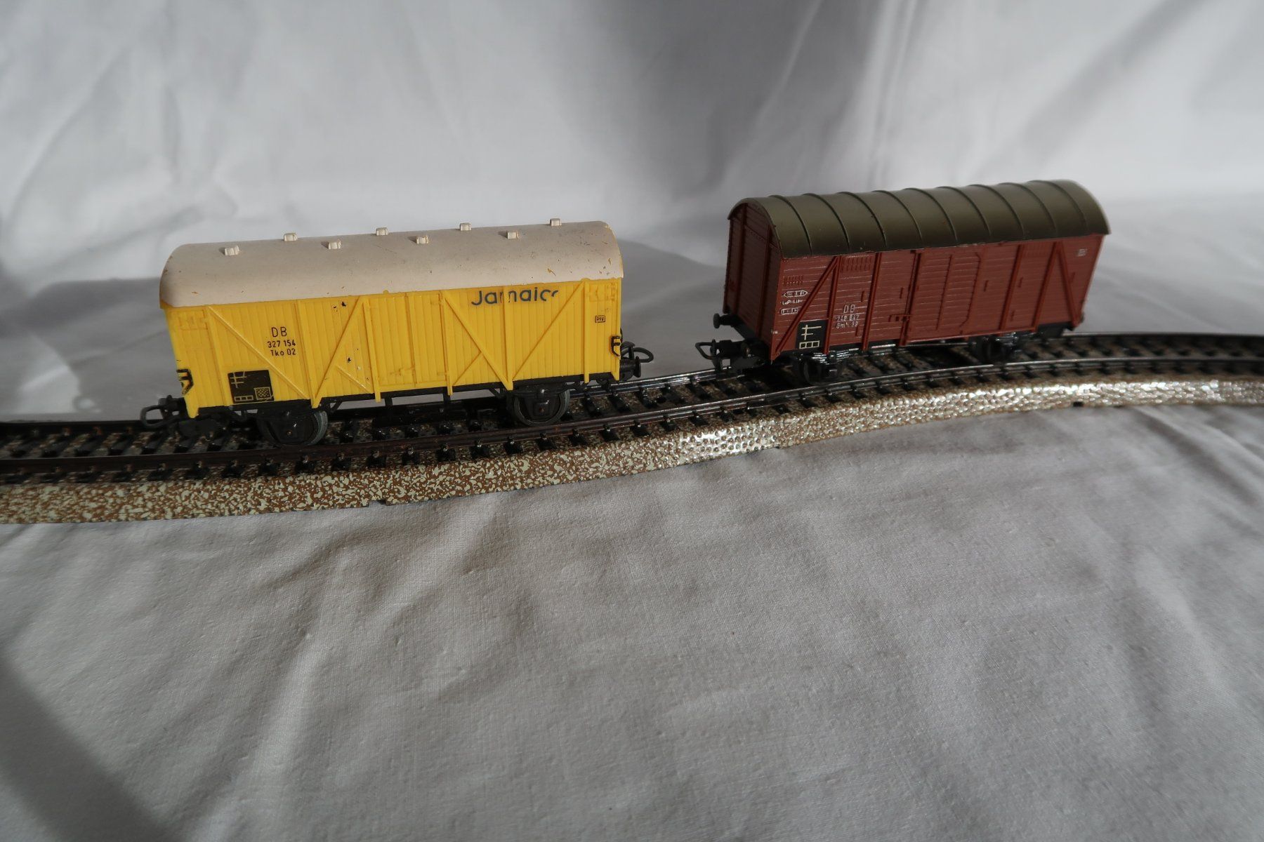 Märklin Modellini di ferrovie: 2x Güterwagen 4509 und 4505 – Usato da Hurden venduto da Barth23