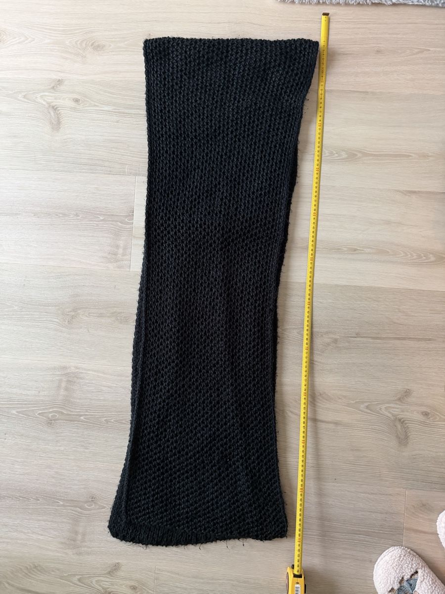 Foulard & Sciarpe: Zara schwarzer, langer Schal – Usato da Alchenflüh venduto da panmae8