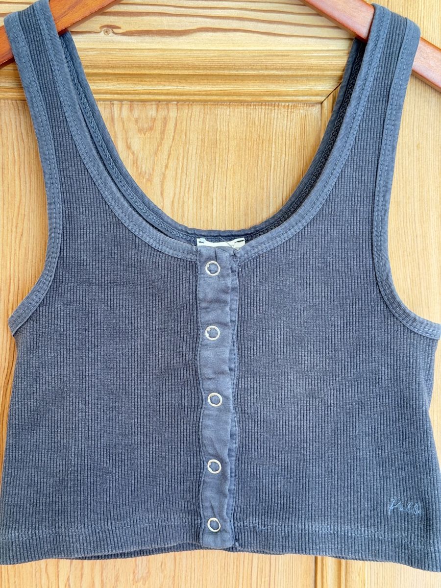 Pull&Bear Top: Pull&Bear Crop Top Grau Gerippt Knöpfe | S – Usato da Samedan venduto da K7kgh 1