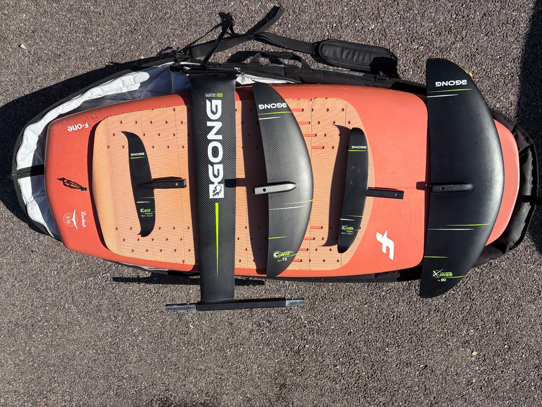 Surfboards & Schwimmbrette: Wingfoil set for Beginner to Intermediate – Gebraucht aus Zürich von pau_q5ny