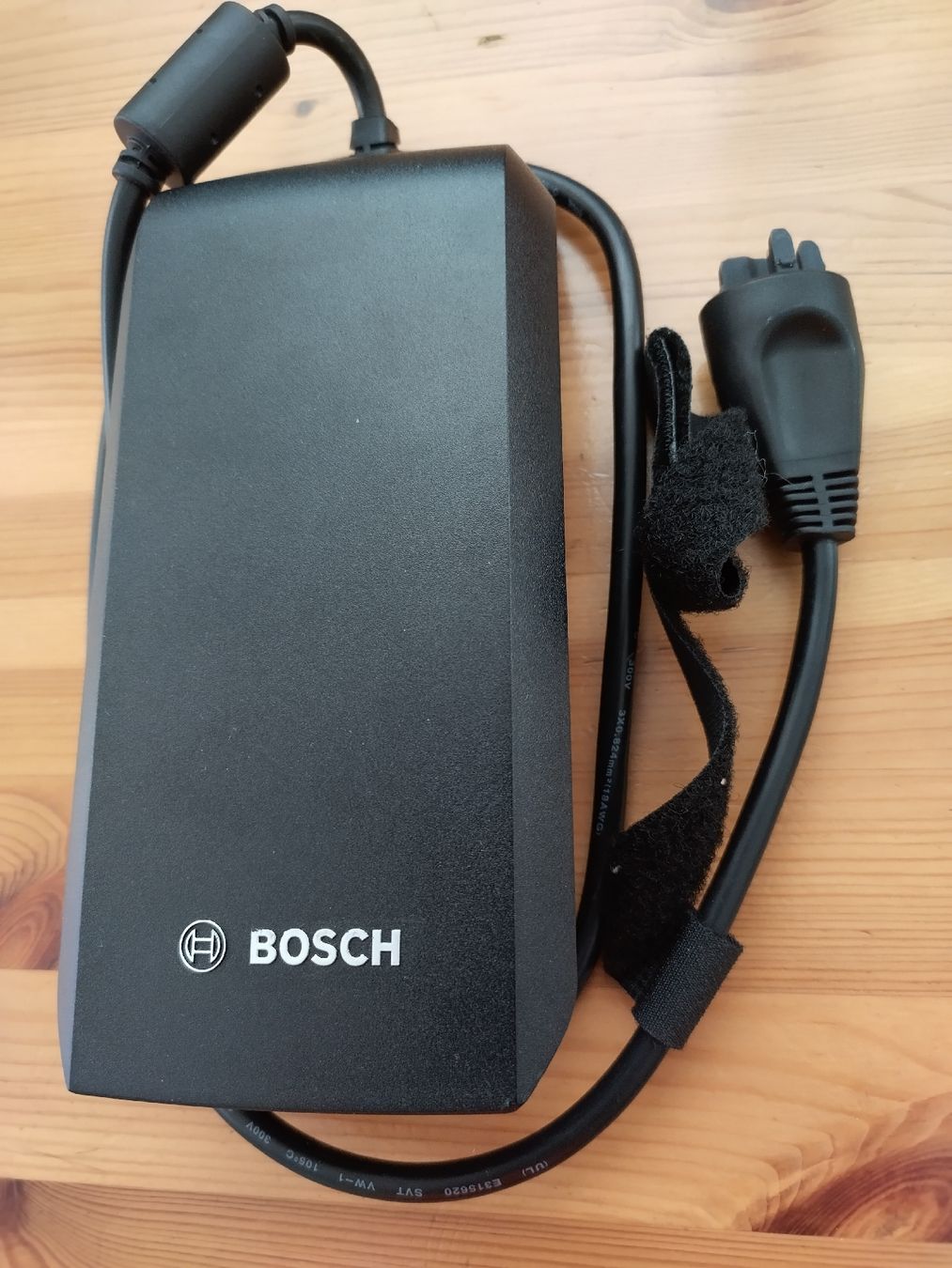 Bosch Caricabatterie: Bosch Ladegerät 36V==4A – Nuovo (secondo la descrizione) da Hombrechtikon venduto da findik 2
