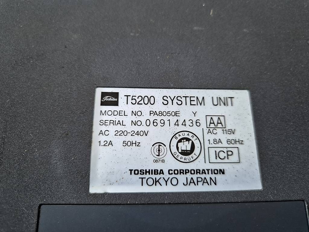 Notebook: Toshiba T5200 Laptop – Usato da Seuzach venduto da Muehlben 2